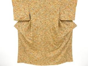 縮緬地地紙に花宝尽くし模様小紋着物